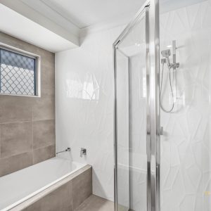 10 Flow Close, Trinity Beach, QLD 4879 AUS