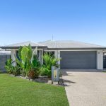 10 Flow Close, Trinity Beach, QLD 4879 AUS