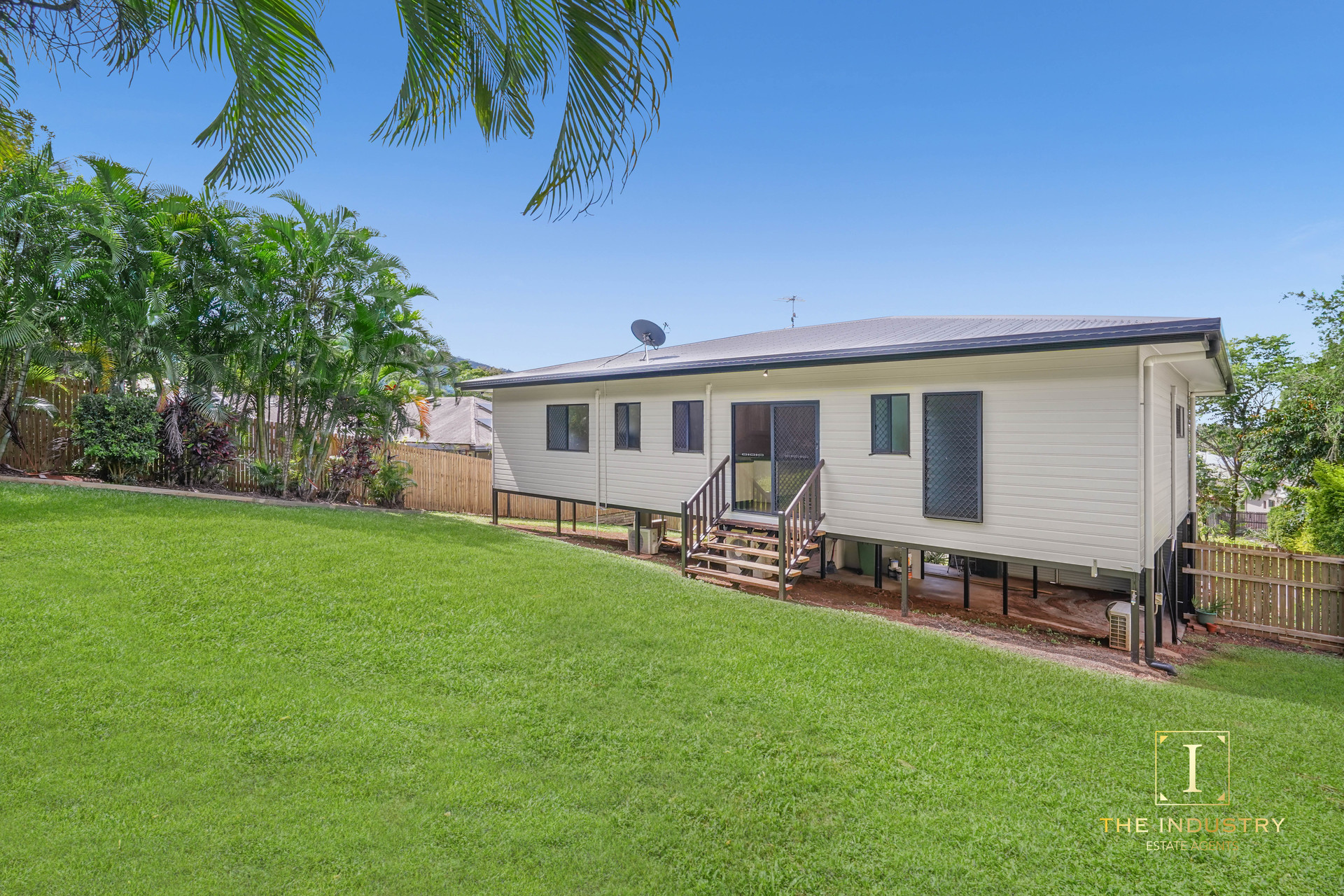 7 Staghorn Close, Kamerunga, QLD 4870 AUS