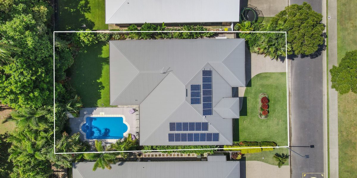 33 Lagoon Drive, Trinity Beach, QLD 4879 AUS