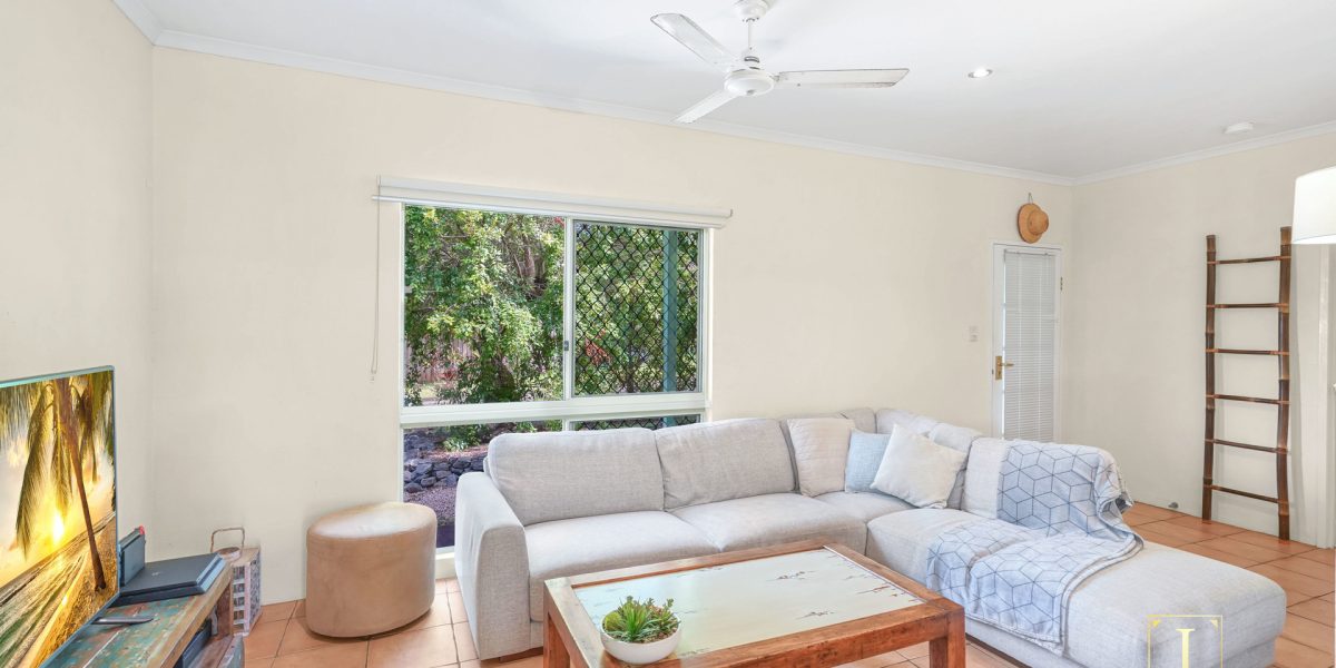 6 Roma Close, Mount Sheridan, QLD 4868 AUS