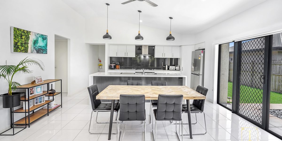 14 Munburra Parade, Smithfield, QLD 4878 AUS