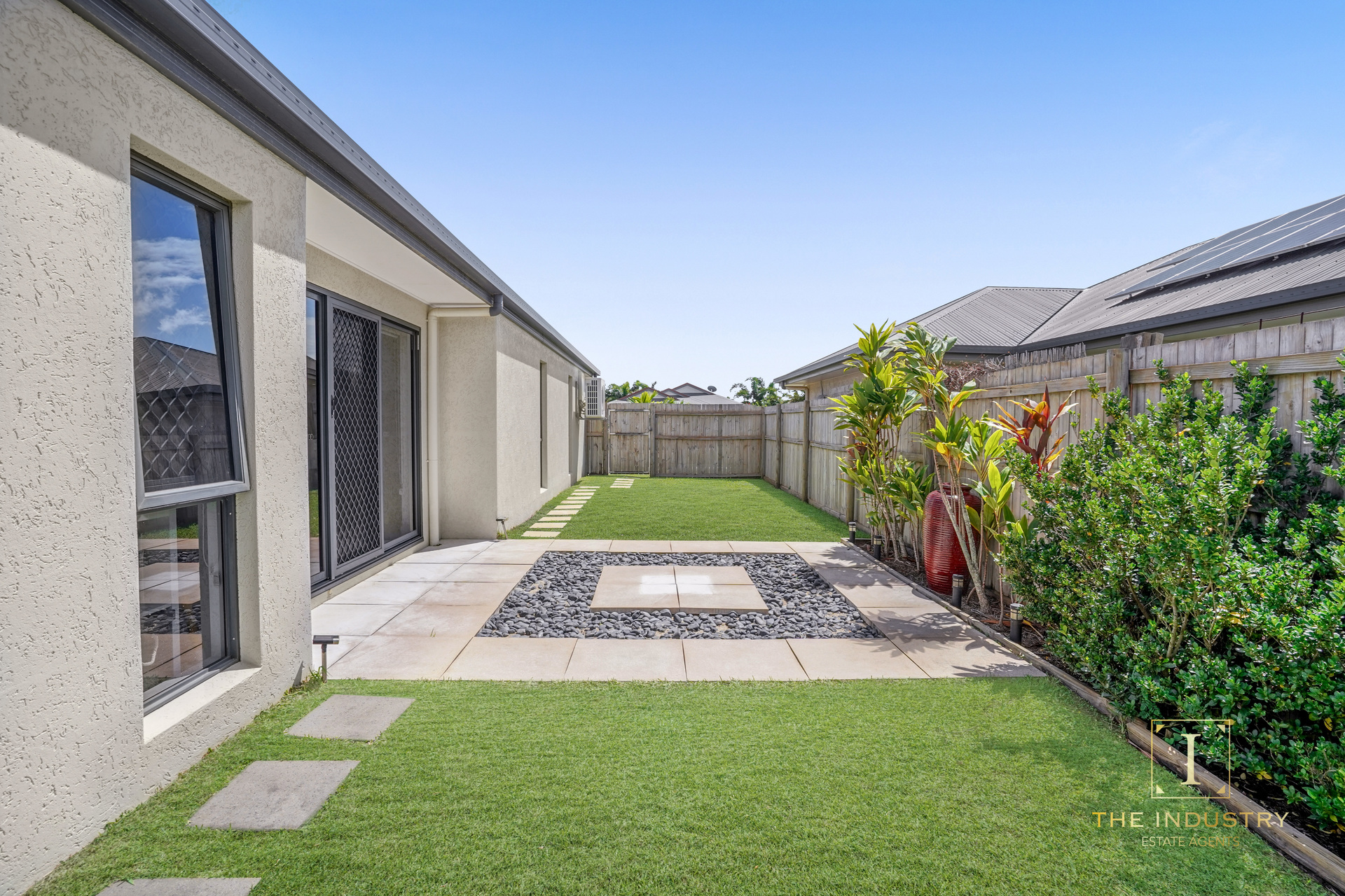 14 Munburra Parade, Smithfield, QLD 4878 AUS