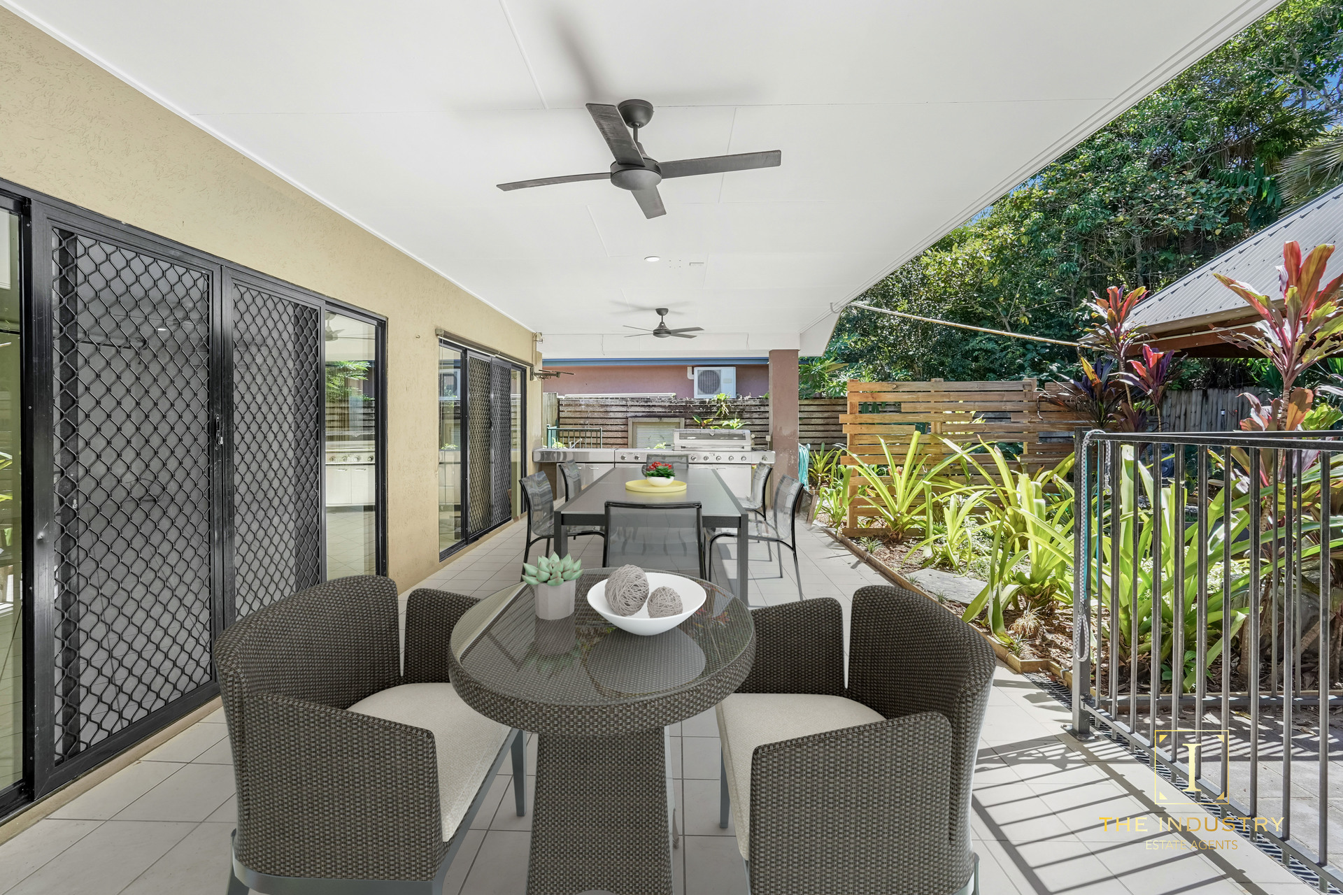 16 Tribulation Close, Kewarra Beach, QLD 4879 AUS