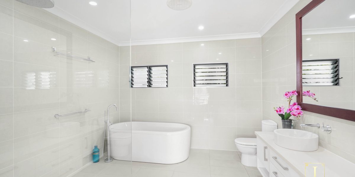 21 Cyprea Close, Trinity Beach, QLD 4879 AUS