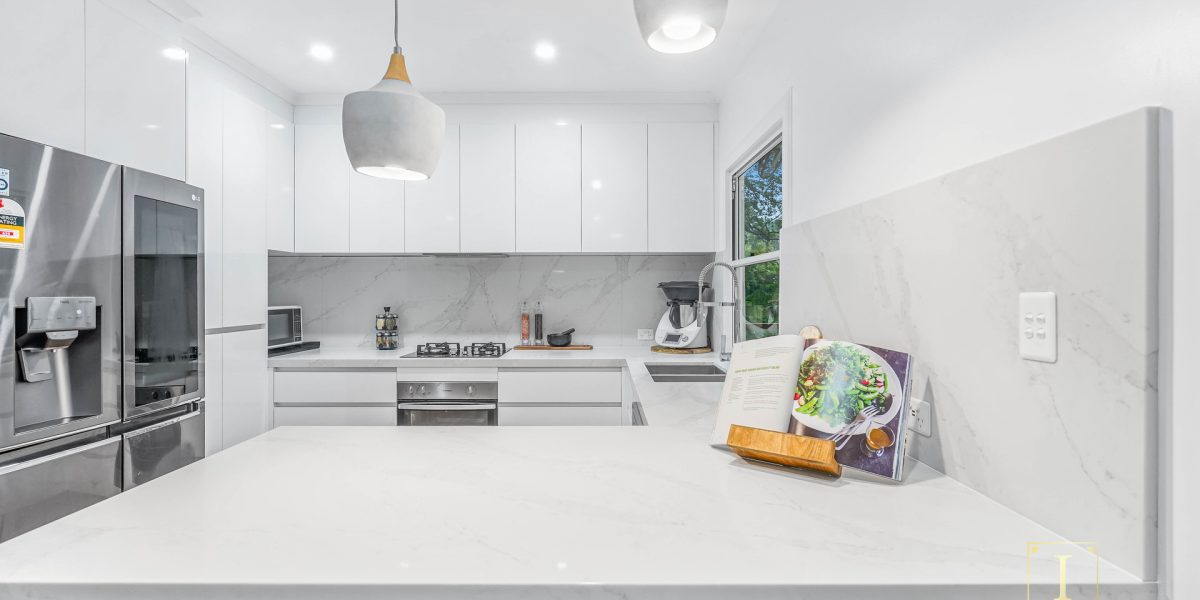 2 Tanner Crescent, Stratford, QLD 4870 AUS