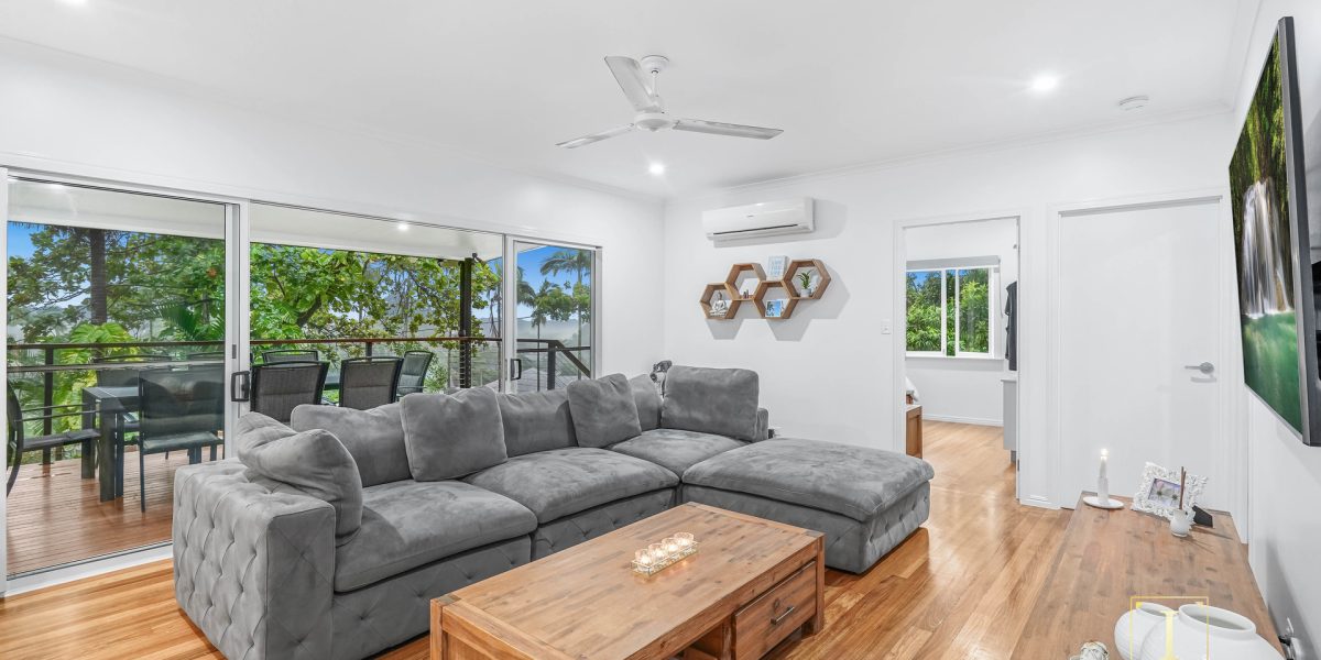 2 Tanner Crescent, Stratford, QLD 4870 AUS