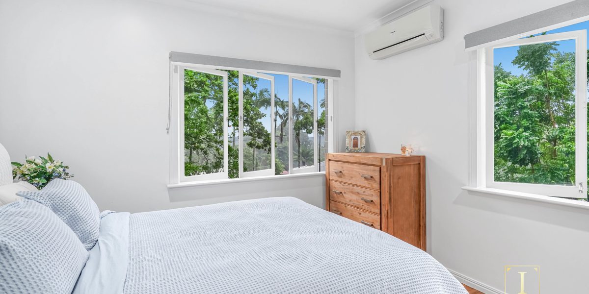 2 Tanner Crescent, Stratford, QLD 4870 AUS