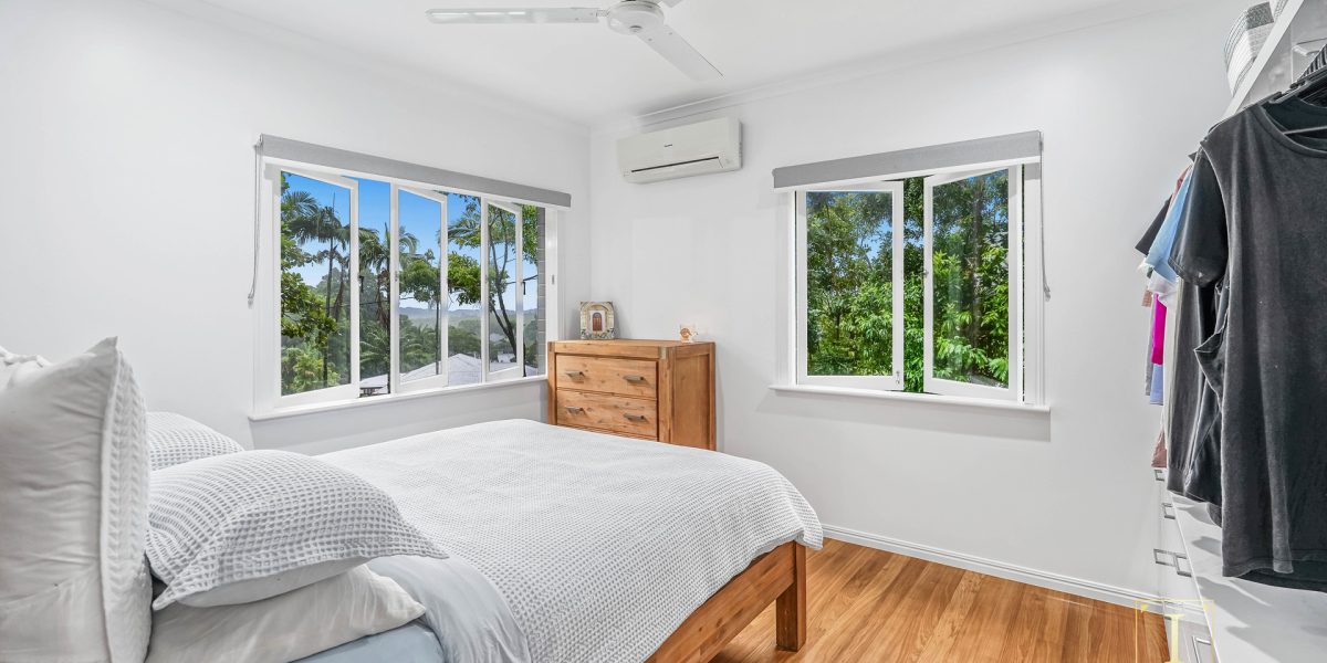 2 Tanner Crescent, Stratford, QLD 4870 AUS