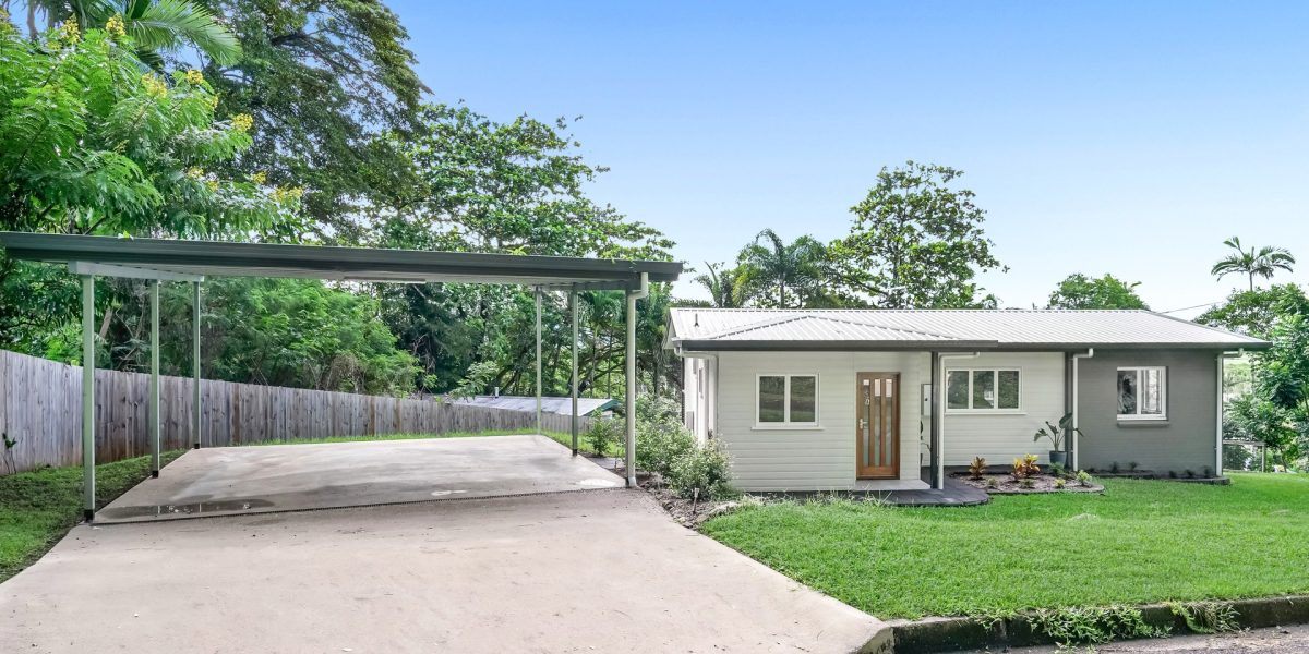 2 Tanner Crescent, Stratford, QLD 4870 AUS