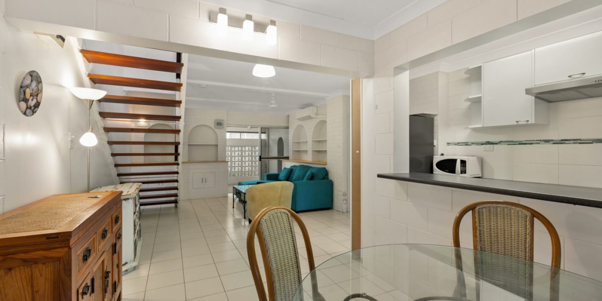 4/4 Crathern Close, Edge Hill, QLD 4870 AUS