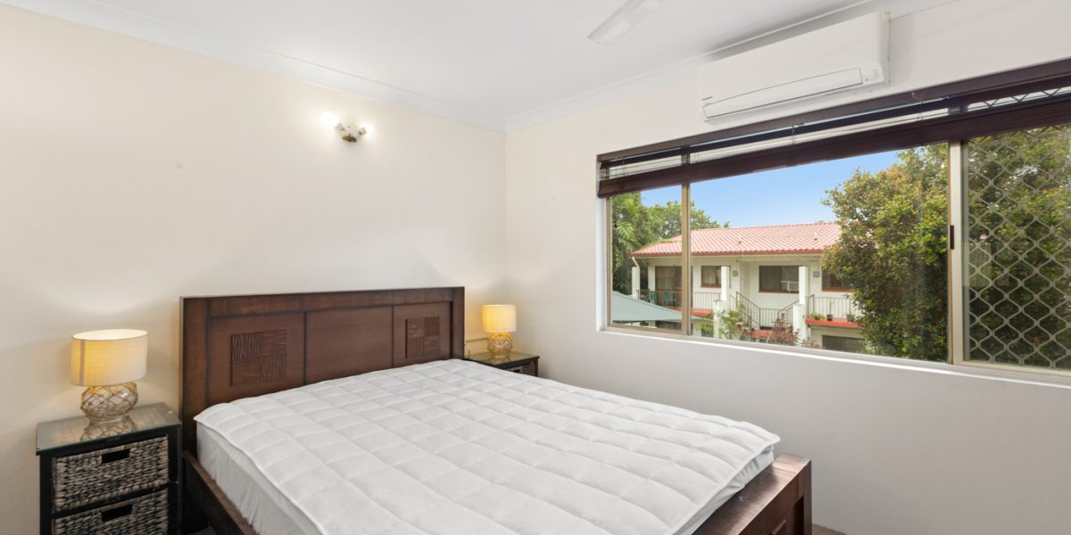 4/4 Crathern Close, Edge Hill, QLD 4870 AUS
