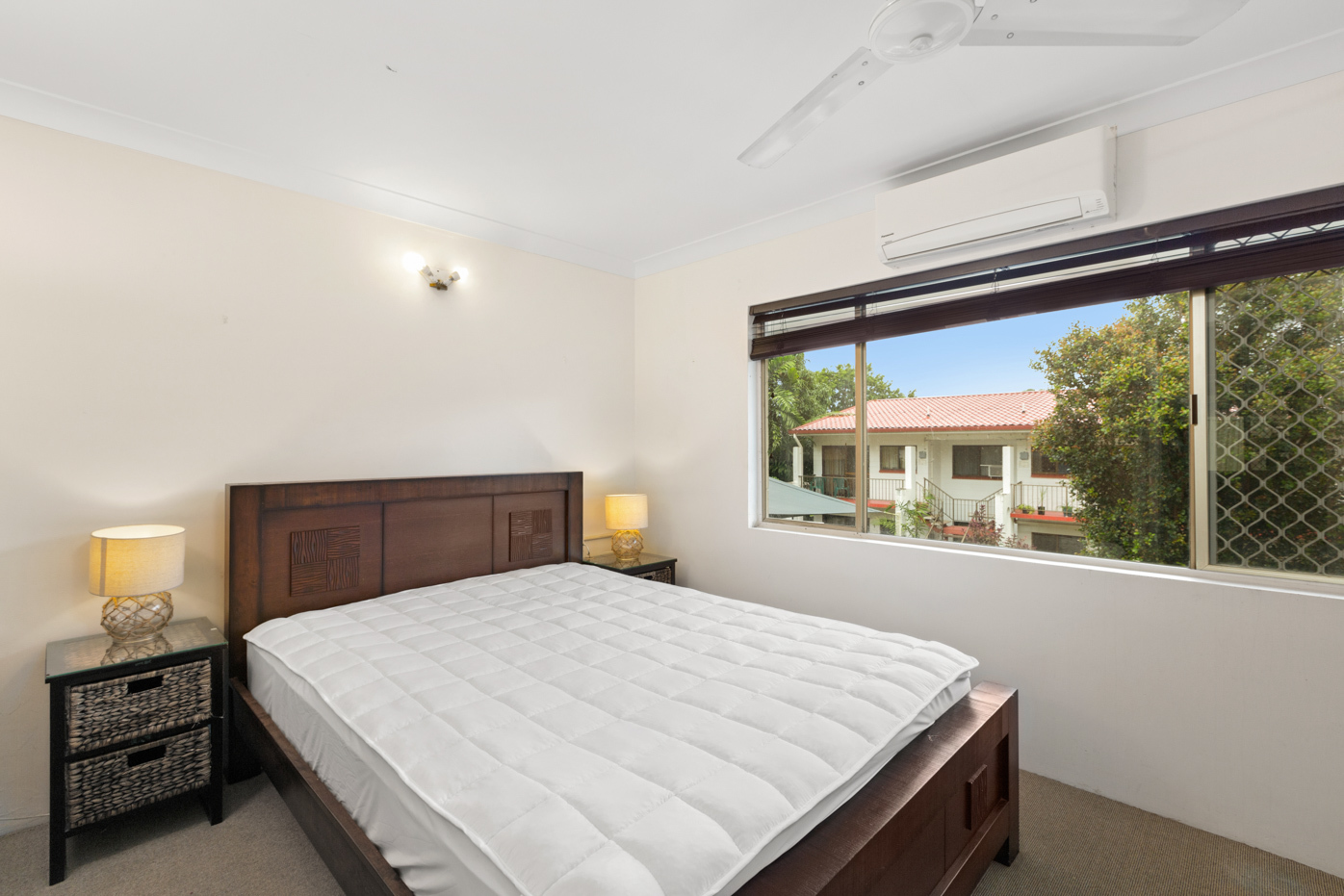 4/4 Crathern Close, Edge Hill, QLD 4870 AUS