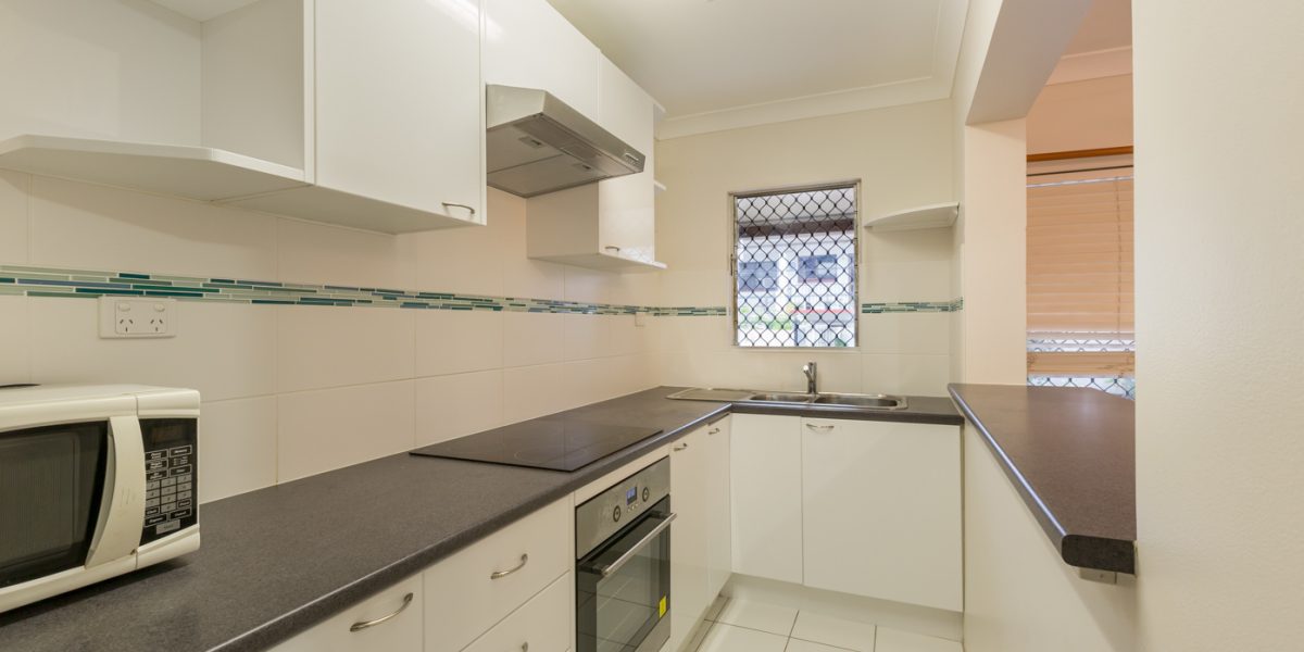4/4 Crathern Close, Edge Hill, QLD 4870 AUS