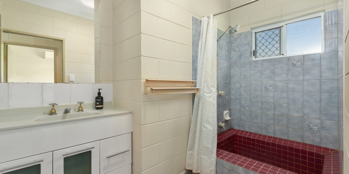 6 Napier Street, Trinity Park, QLD 4879 AUS