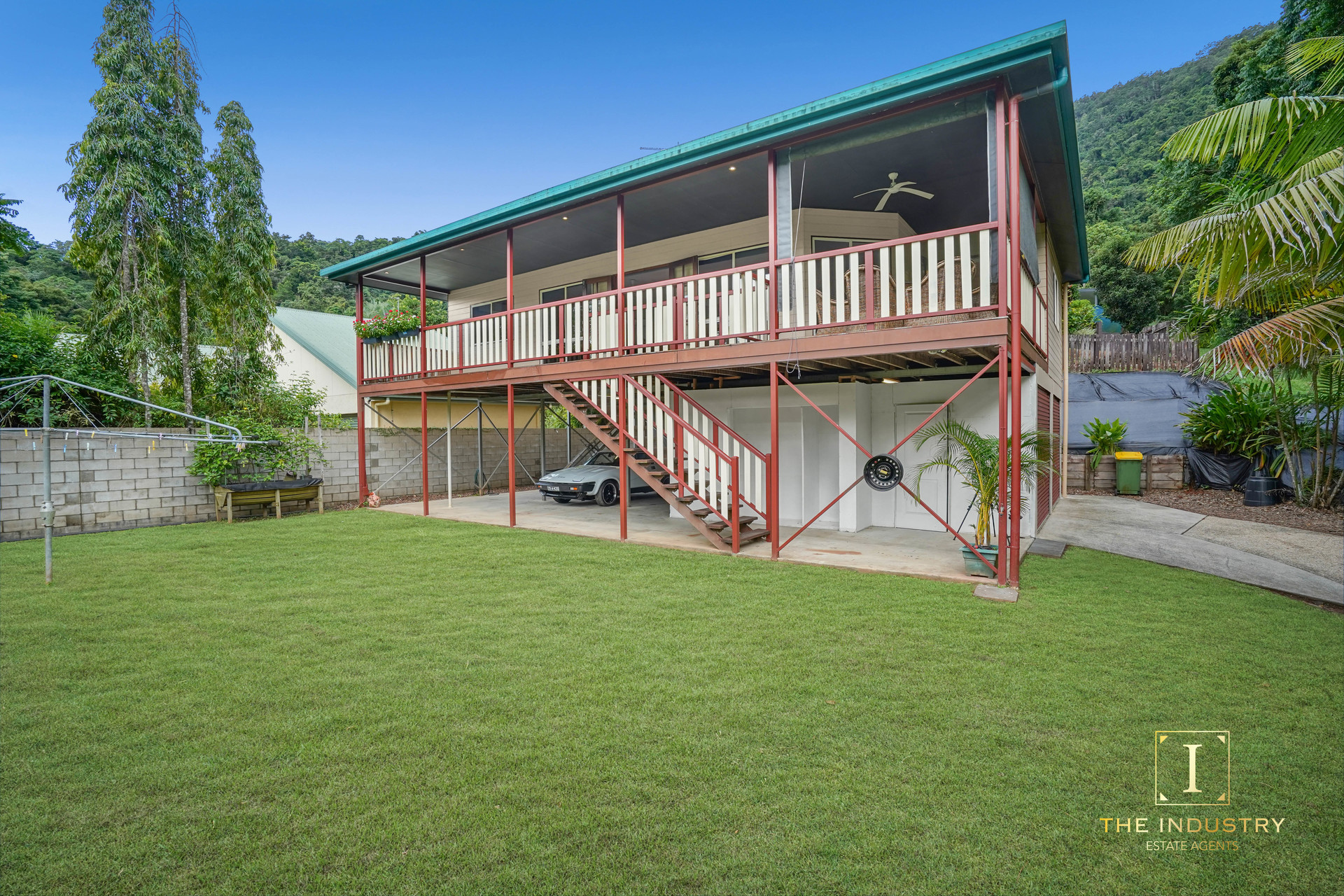 5 Orminston Close, Redlynch, QLD 4870 AUS