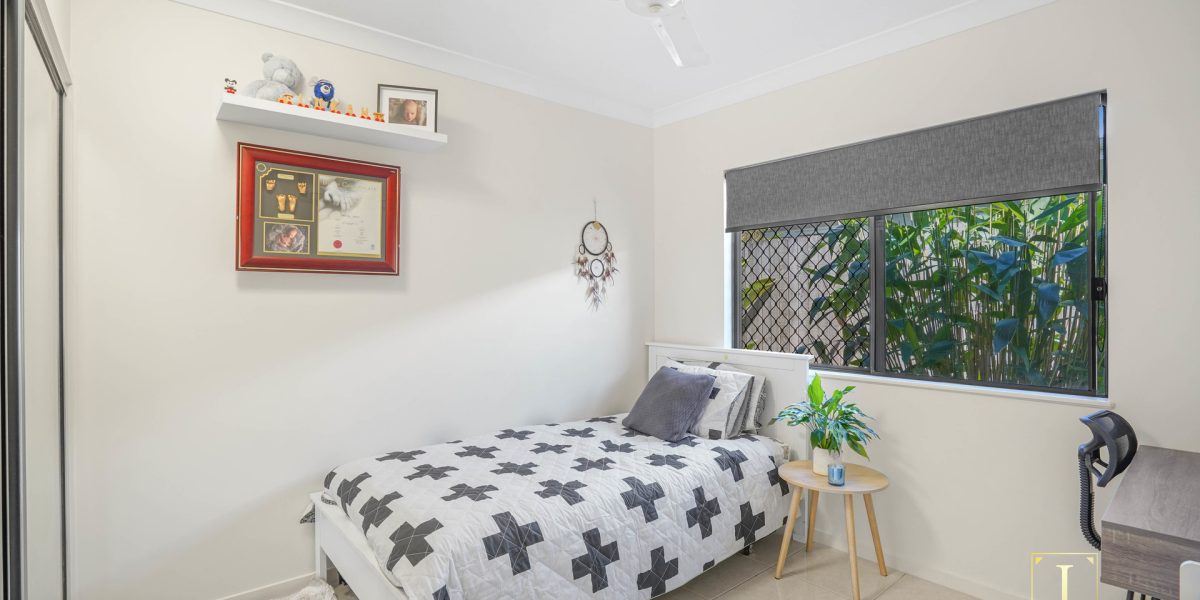 12 Malekula Close, Bentley Park, QLD 4869 AUS