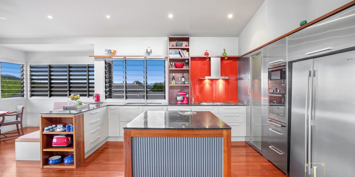 56 Daphne Drive, Redlynch, QLD 4870 AUS