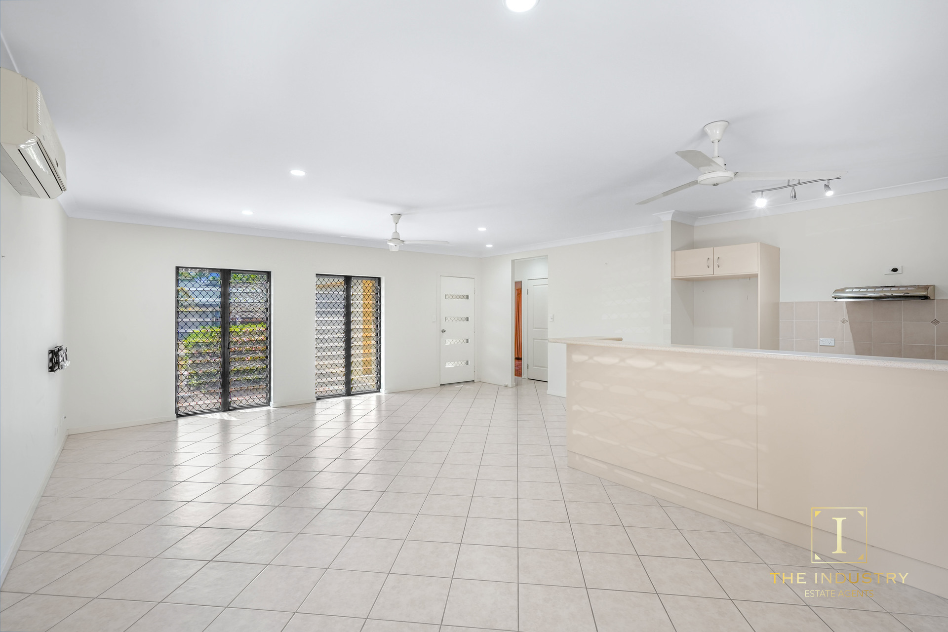 5 Alva Close, Kewarra Beach, QLD 4879 AUS