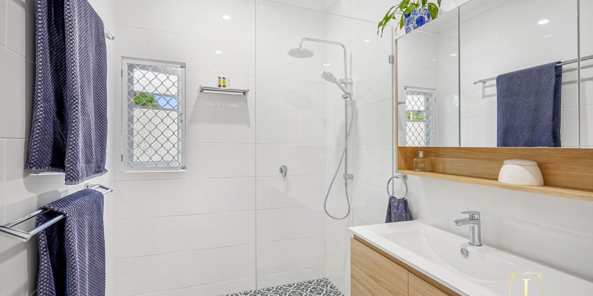 12 Forest Avenue, Edge Hill, QLD 4870 AUS