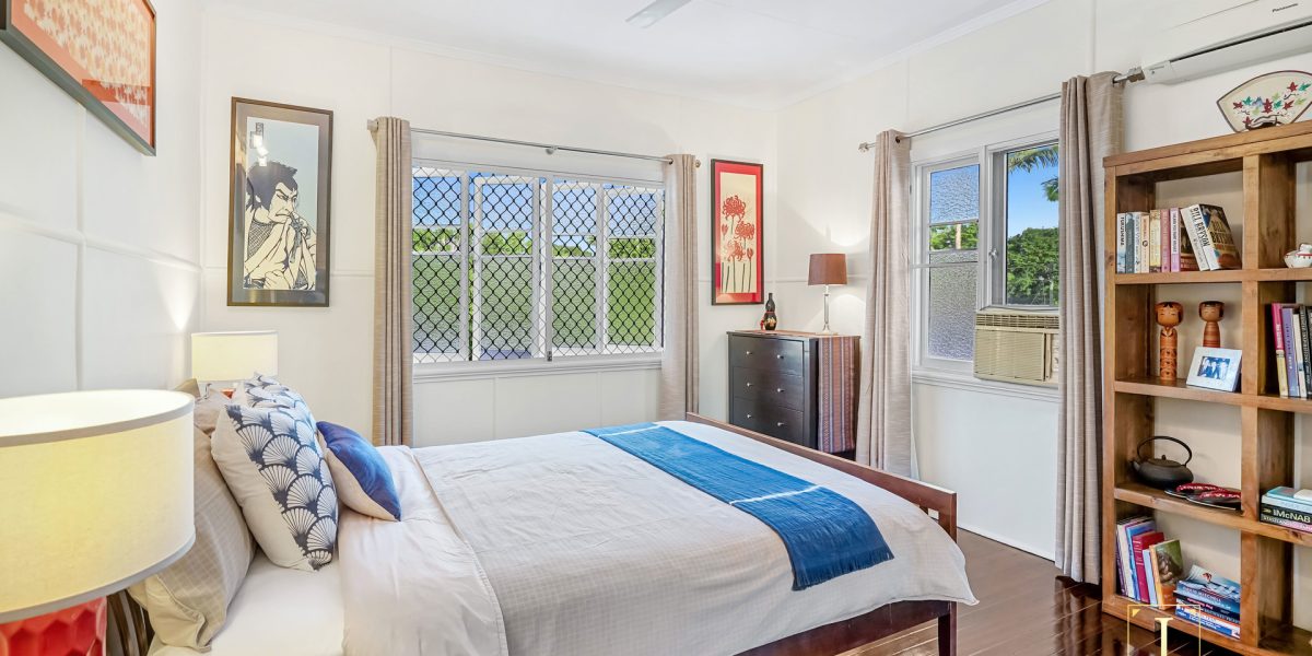 12 Forest Avenue, Edge Hill, QLD 4870 AUS