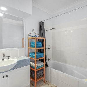 19 Parkinson Avenue, Kewarra Beach, QLD 4879 AUS