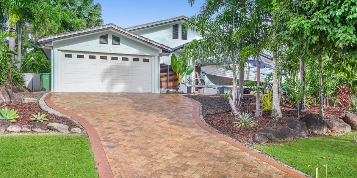 19 Parkinson Avenue, Kewarra Beach, QLD 4879 AUS