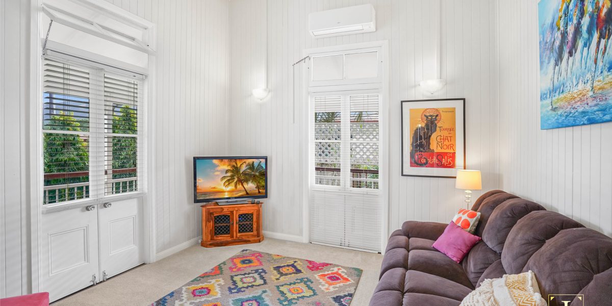 260 Aumuller Street, Westcourt, QLD 4870 AUS