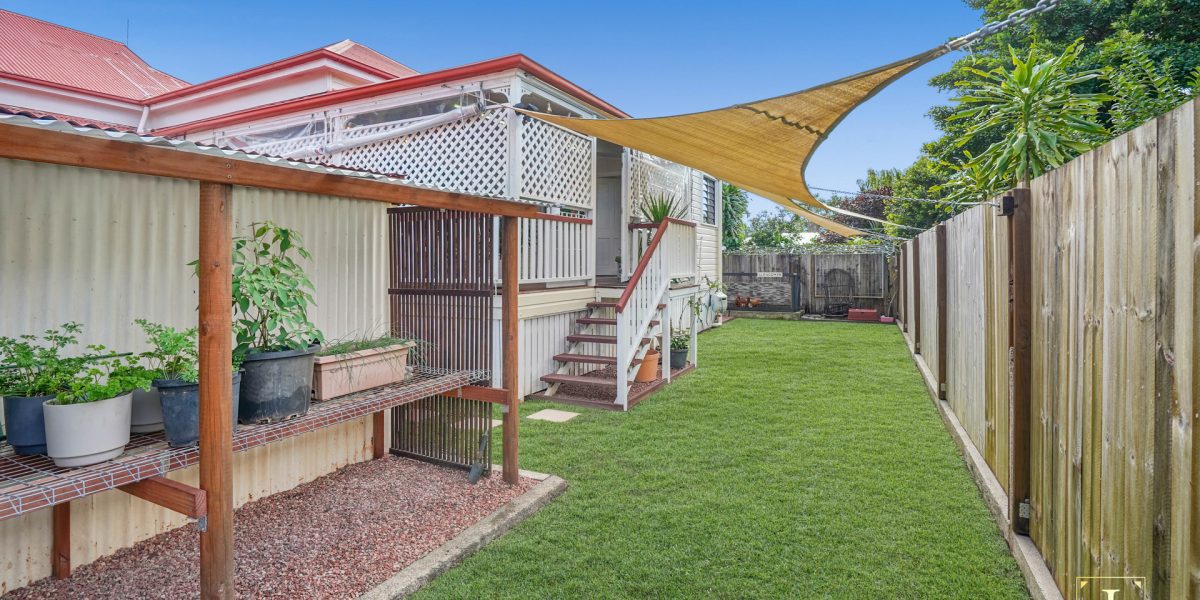 260 Aumuller Street, Westcourt, QLD 4870 AUS