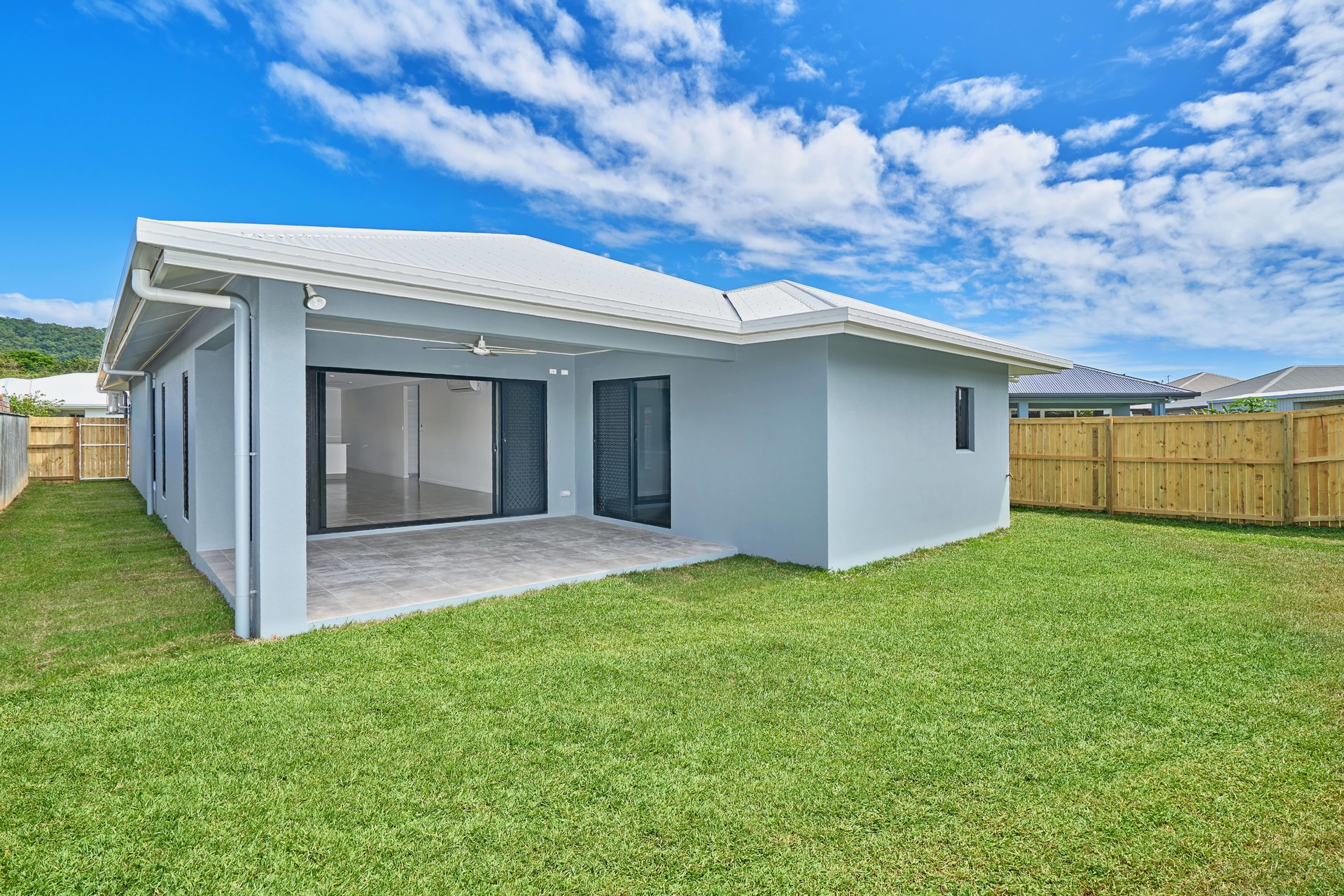 28 Seaways Street, Trinity Beach, QLD 4879 AUS