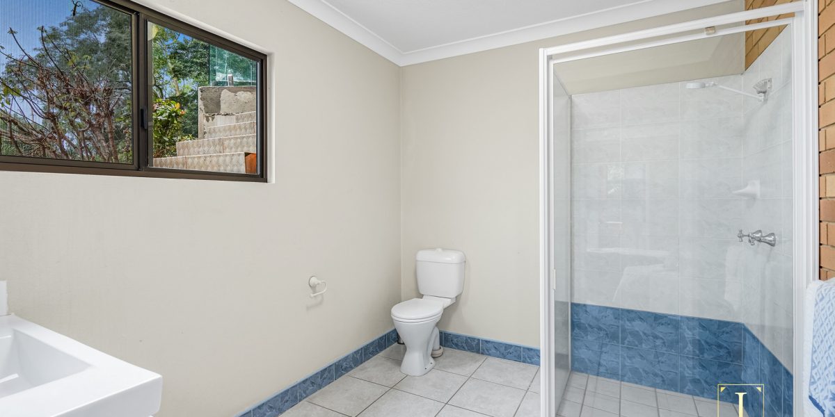 35 Martin Street, Freshwater, QLD 4870 AUS