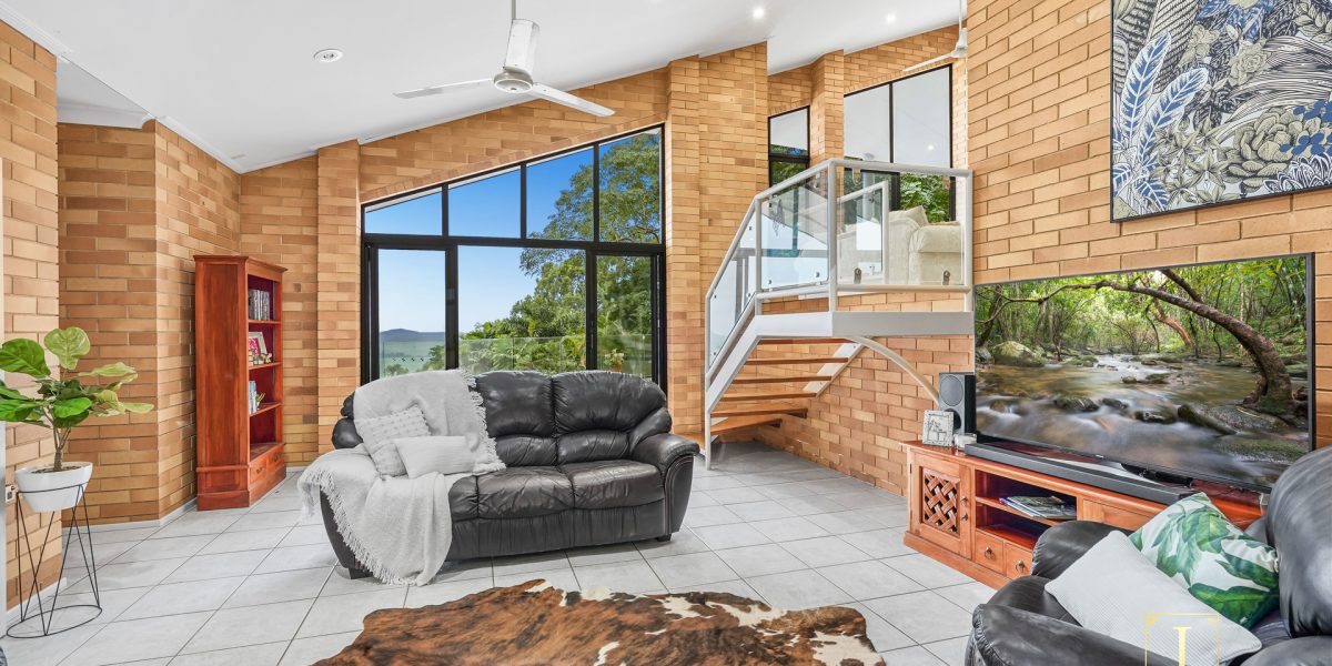 35 Martin Street, Freshwater, QLD 4870 AUS