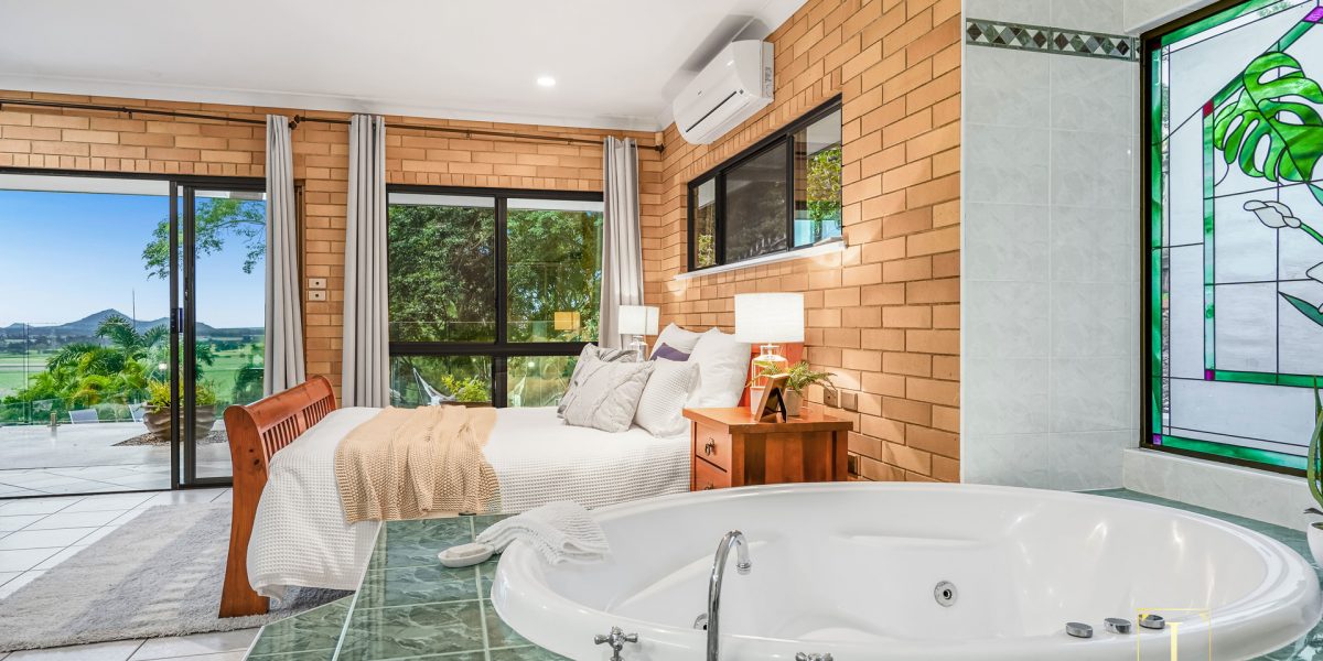 35 Martin Street, Freshwater, QLD 4870 AUS