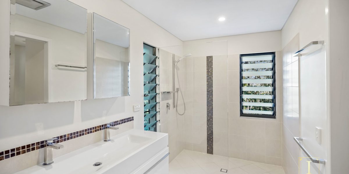 9 Amaroo Close, Smithfield, QLD 4878 AUS