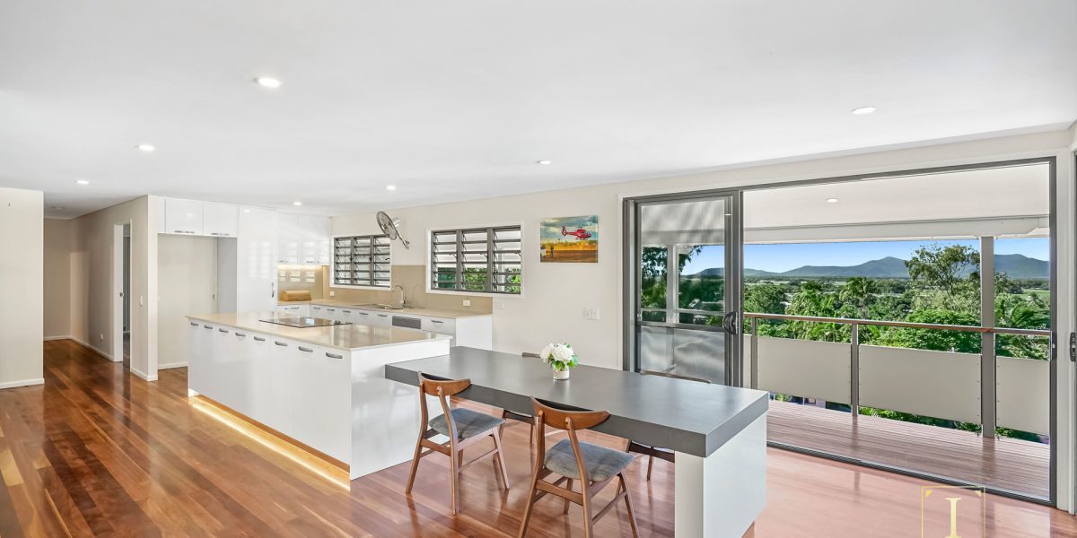 9 Amaroo Close, Smithfield, QLD 4878 AUS
