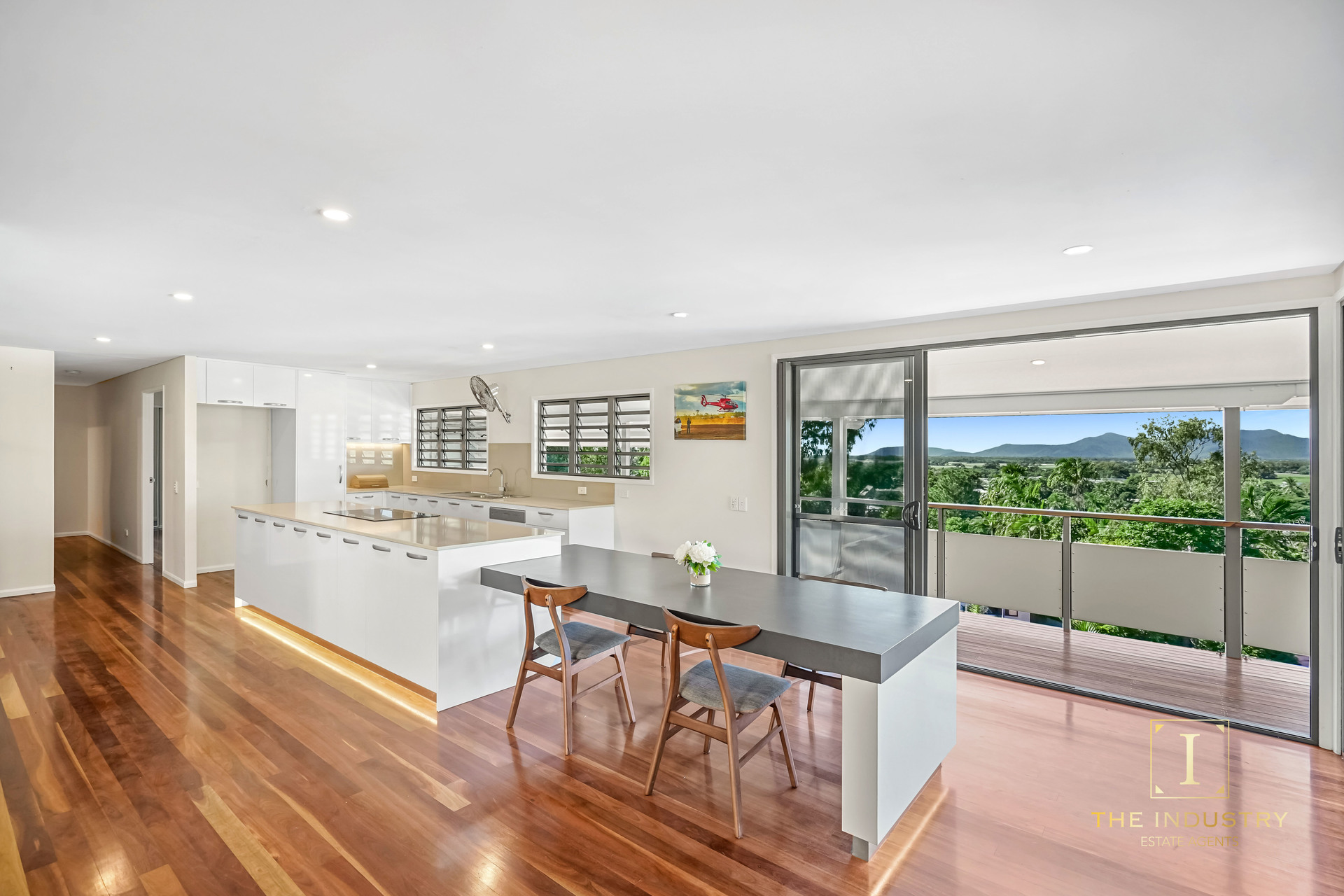 9 Amaroo Close, Smithfield, QLD 4878 AUS