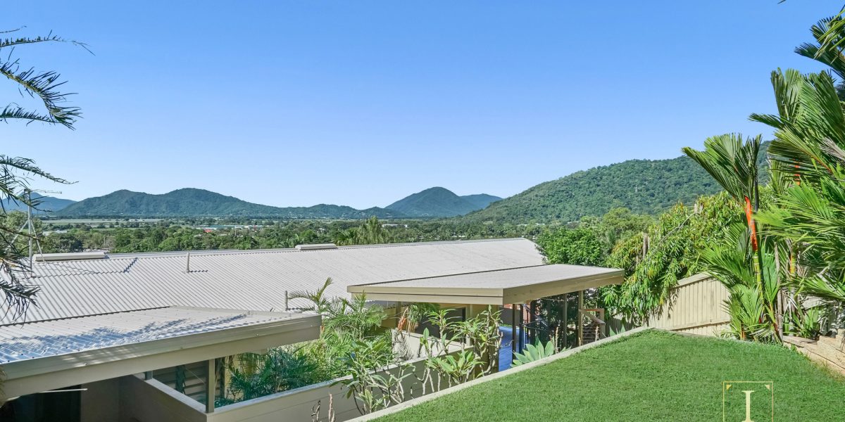 9 Amaroo Close, Smithfield, QLD 4878 AUS