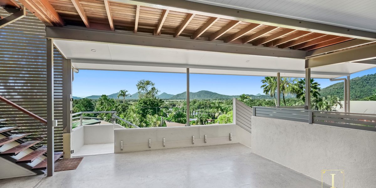 9 Amaroo Close, Smithfield, QLD 4878 AUS