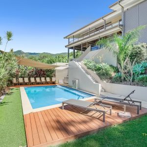 9 Amaroo Close, Smithfield, QLD 4878 AUS