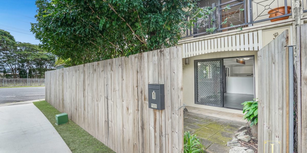 1/177-179 Kamerunga Road, Freshwater, QLD 4870 AUS