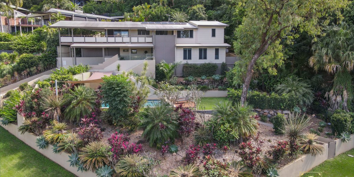 9 Amaroo Close, Smithfield, QLD 4878 AUS