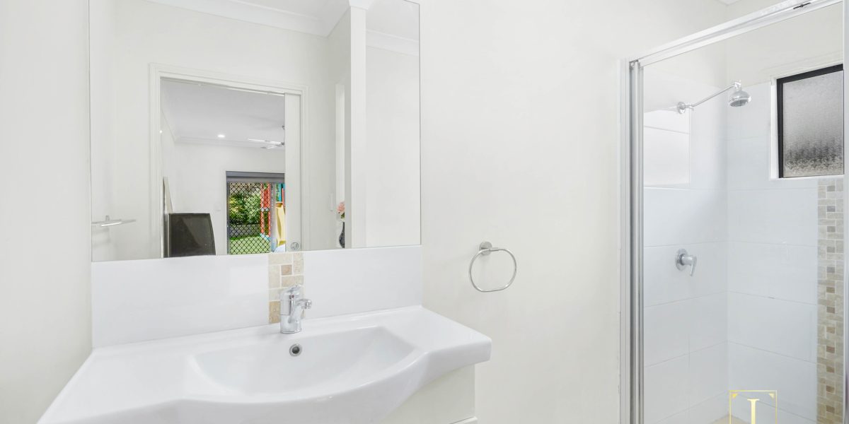 35 Knowlton Crescent, Gordonvale, QLD 4865 AUS