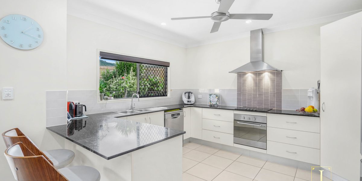 35 Knowlton Crescent, Gordonvale, QLD 4865 AUS
