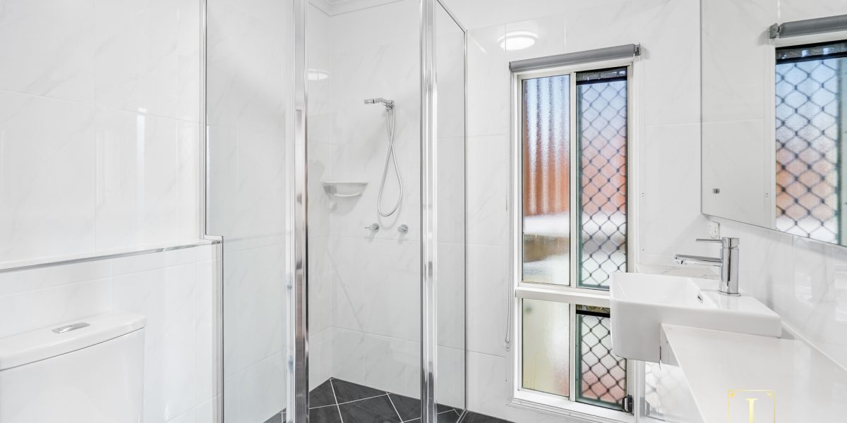 25 West Parkridge Drive, Brinsmead, QLD 4870 AUS