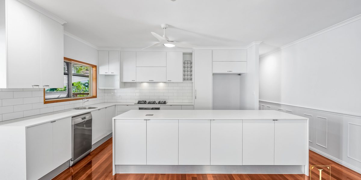 25 West Parkridge Drive, Brinsmead, QLD 4870 AUS