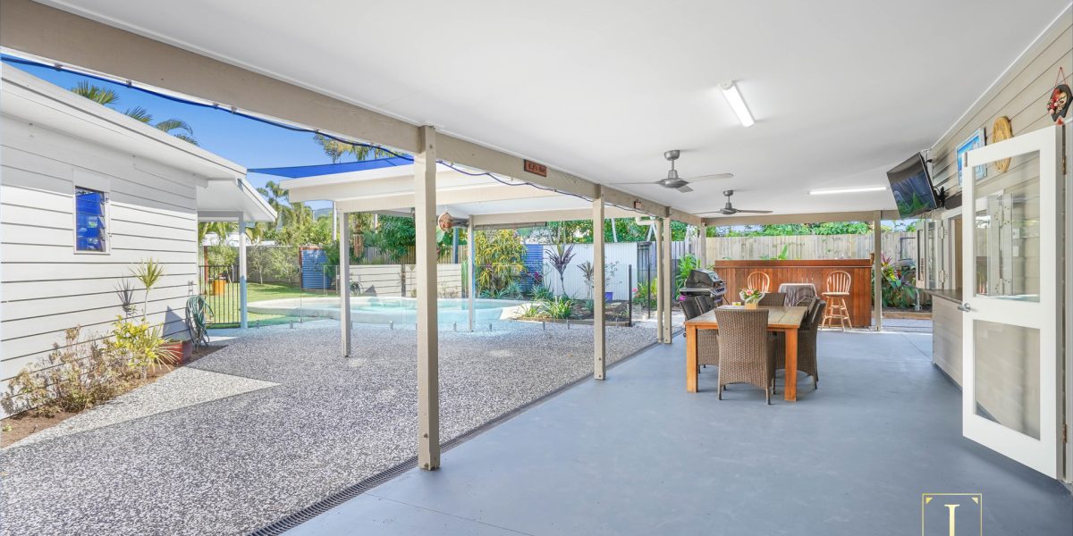 10 Volute Close, Trinity Beach, QLD 4879 AUS