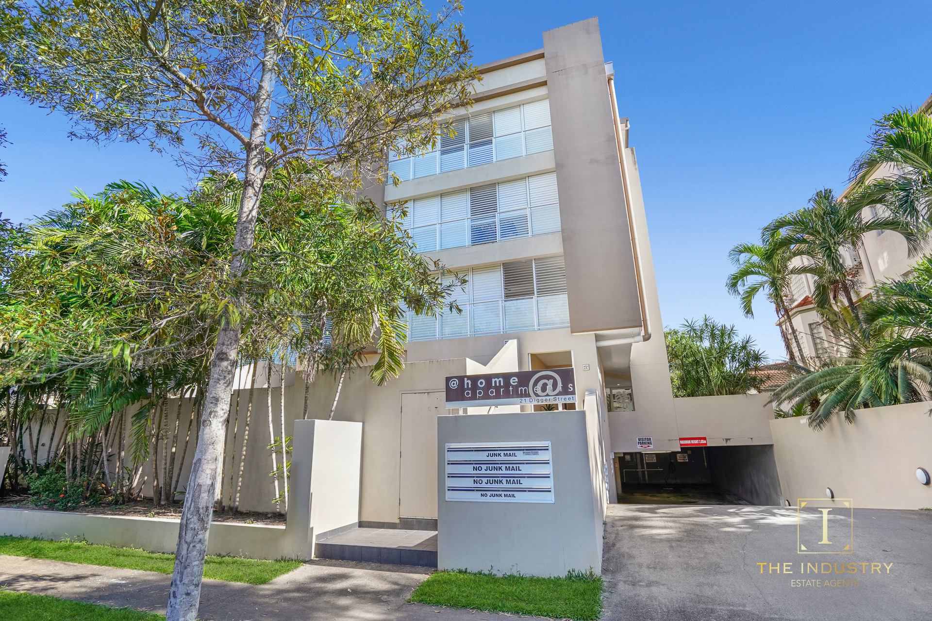 12/21 Digger Street, Cairns North, QLD 4870 AUS