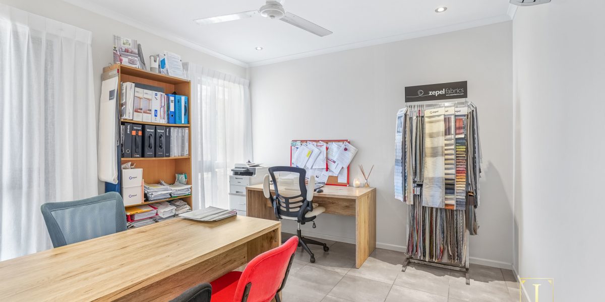 4 Malekula Close, Bentley Park, QLD 4869 AUS