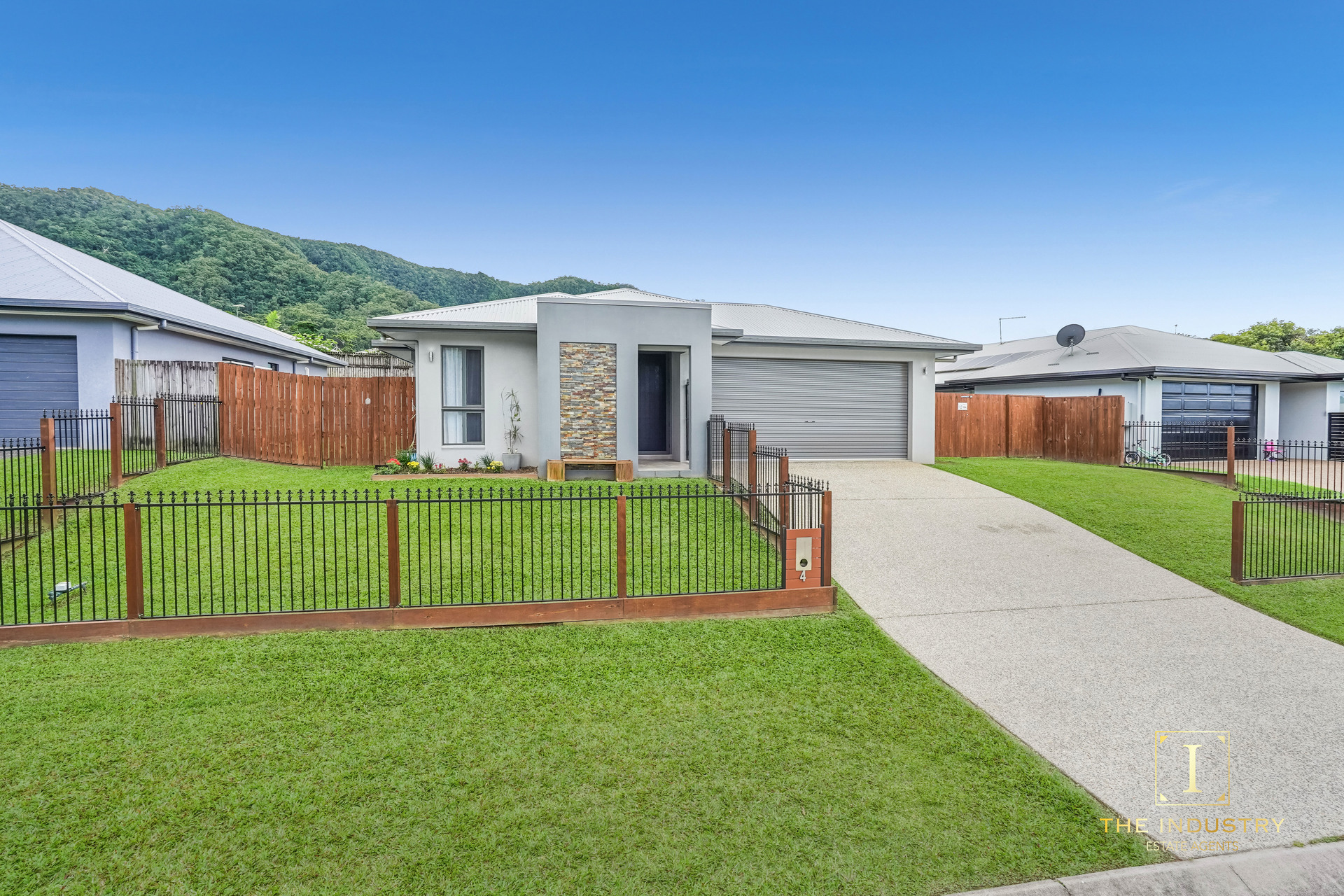 4 Malekula Close, Bentley Park, QLD 4869 AUS