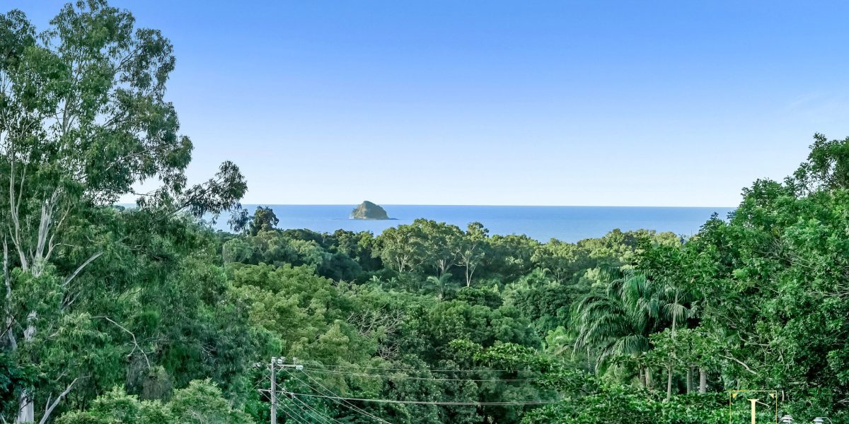 2-4 Sudbury Close, Clifton Beach, QLD 4879 AUS